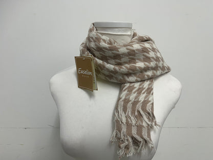 【Easelion Beige Herringbone Plush Scarf】—— Stylish & Cozy Accessory for Daily Layering