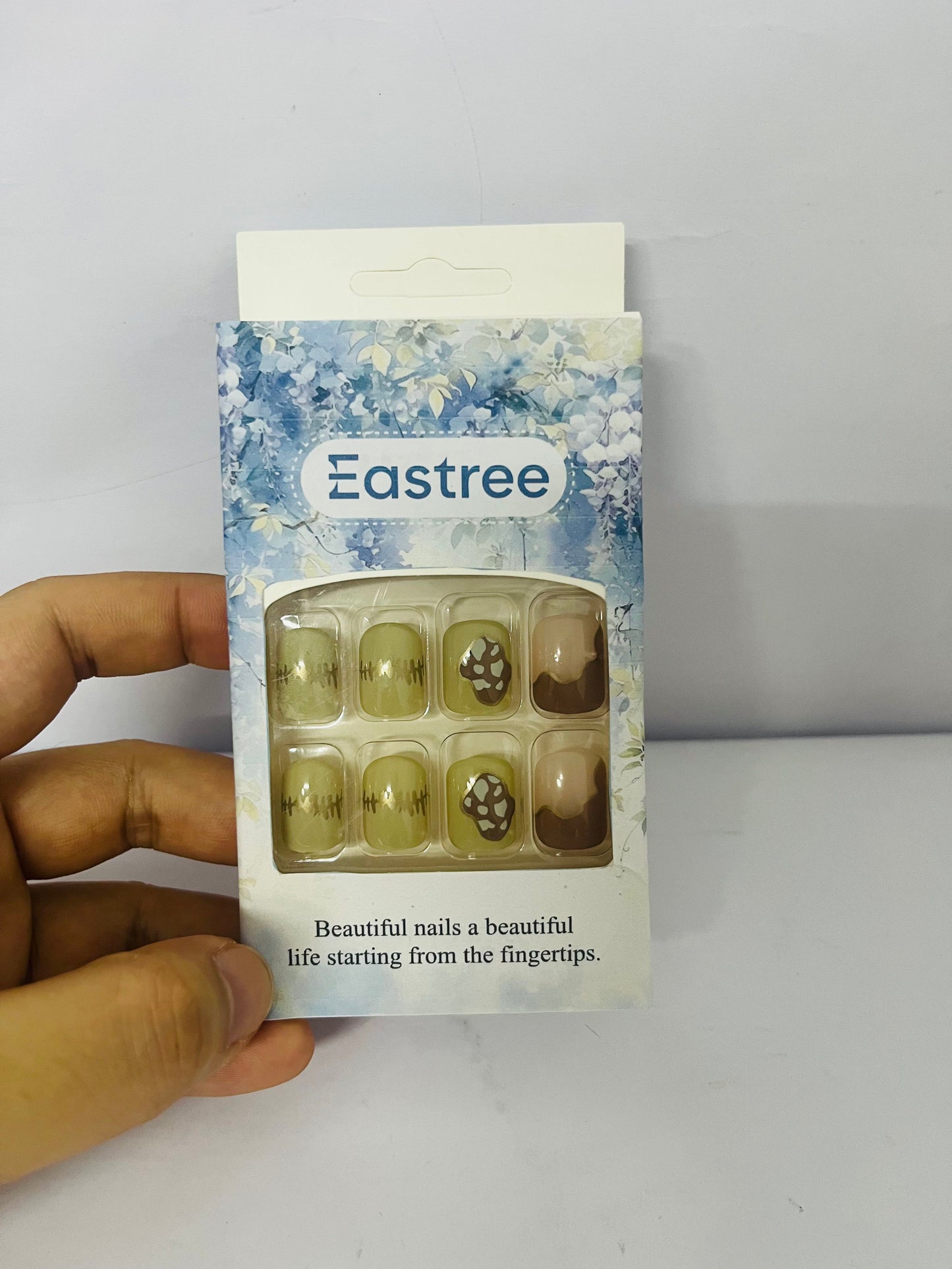 Eastree Glue on Nails Square Short Length, 24Pcs Full Cover Reusable False Nails Kits, Artificial Fingernails Acrylic Fake Nails for Women, Press on Nails With Charms, Stick on Nails Coffin Shape