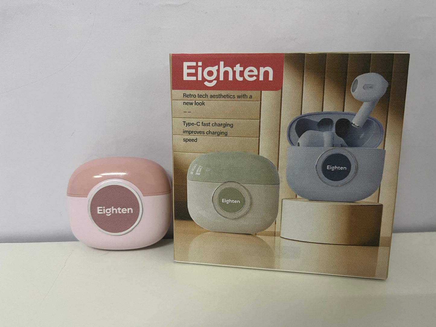 Eighten Retro Tech-Style Wireless Earbuds A Stylish & High-Quality Audio Essential for Commutes & Entertainment
