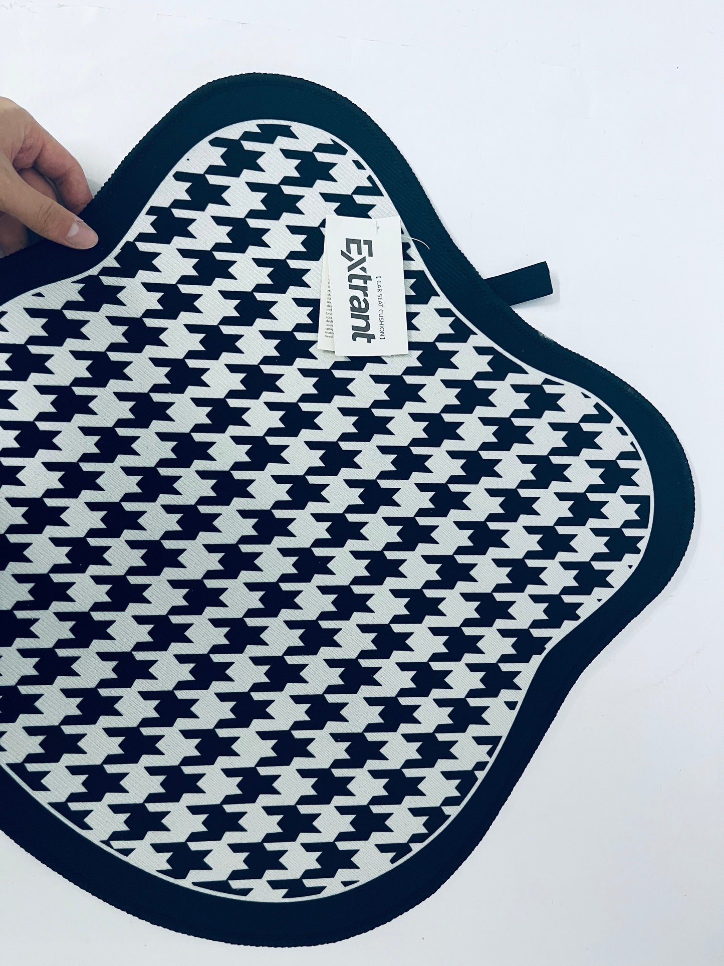 Extrant Automobile seat cushions  , Ice Silk Non-Slip Car Front Seat Cushion Pads, Thin Breathable Seats Protector Pad, Universal Auto Interior Seats Cooler Accessories for Long Driving