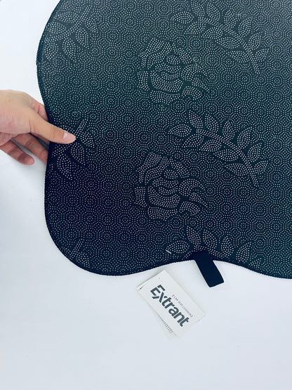 Extrant Automobile seat cushions  , Ice Silk Non-Slip Car Front Seat Cushion Pads, Thin Breathable Seats Protector Pad, Universal Auto Interior Seats Cooler Accessories for Long Driving