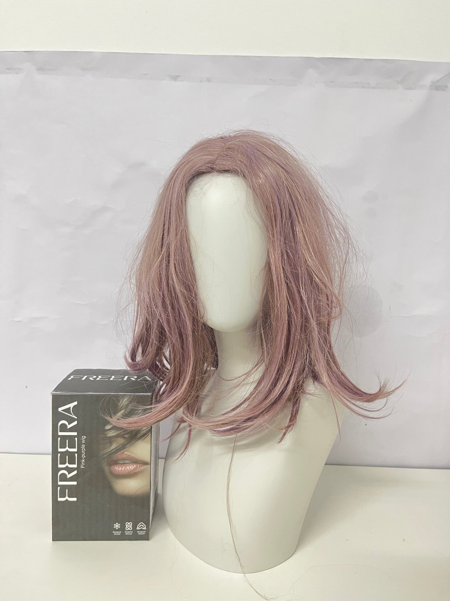 FREERA Misty Pink-Brown Medium-Length Wig Natural & Fluffy Stylish Look A Hair Accessory for Easy Style Switching