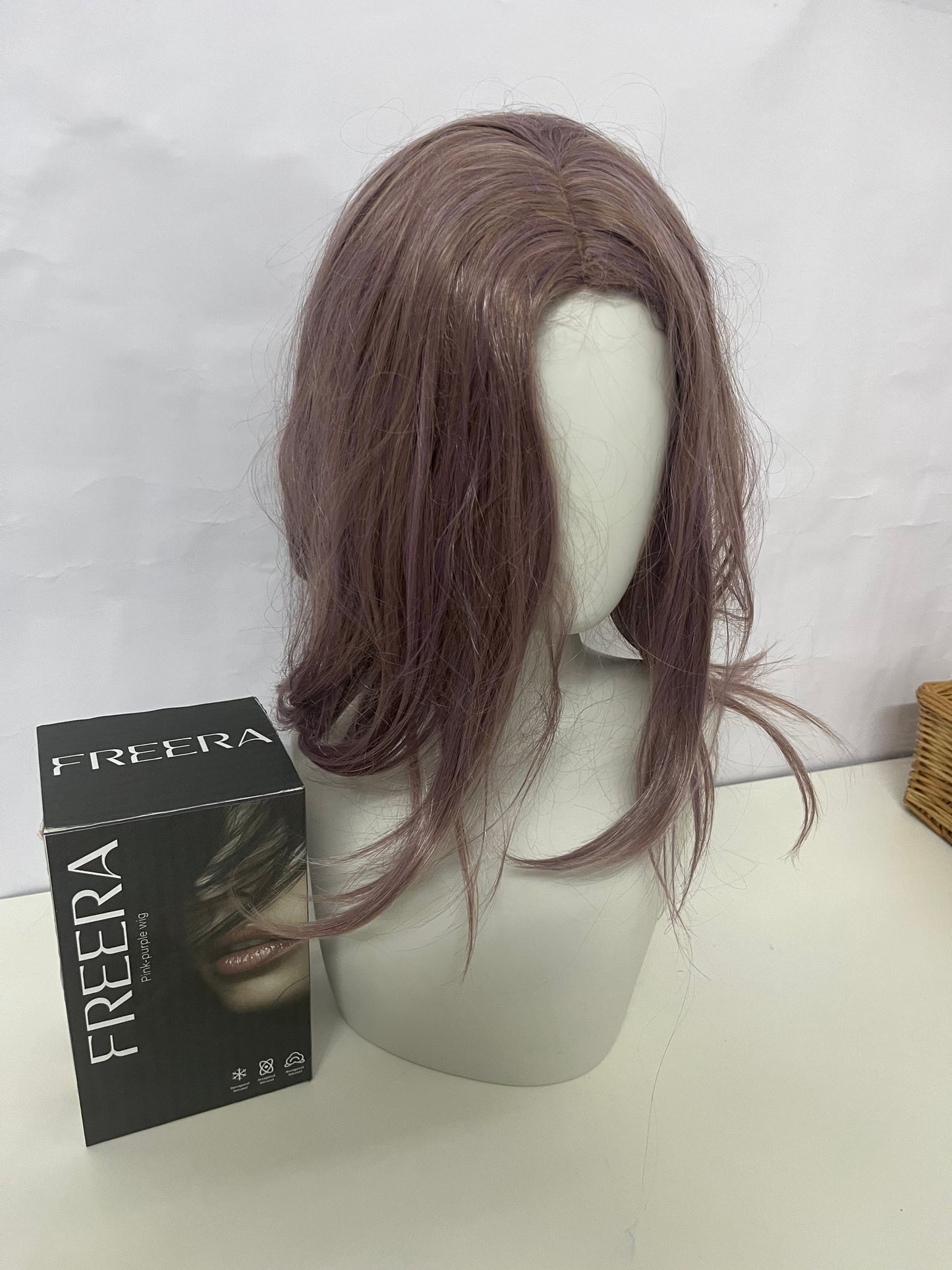 FREERA Misty Pink-Brown Medium-Length Wig Natural & Fluffy Stylish Look A Hair Accessory for Easy Style Switching