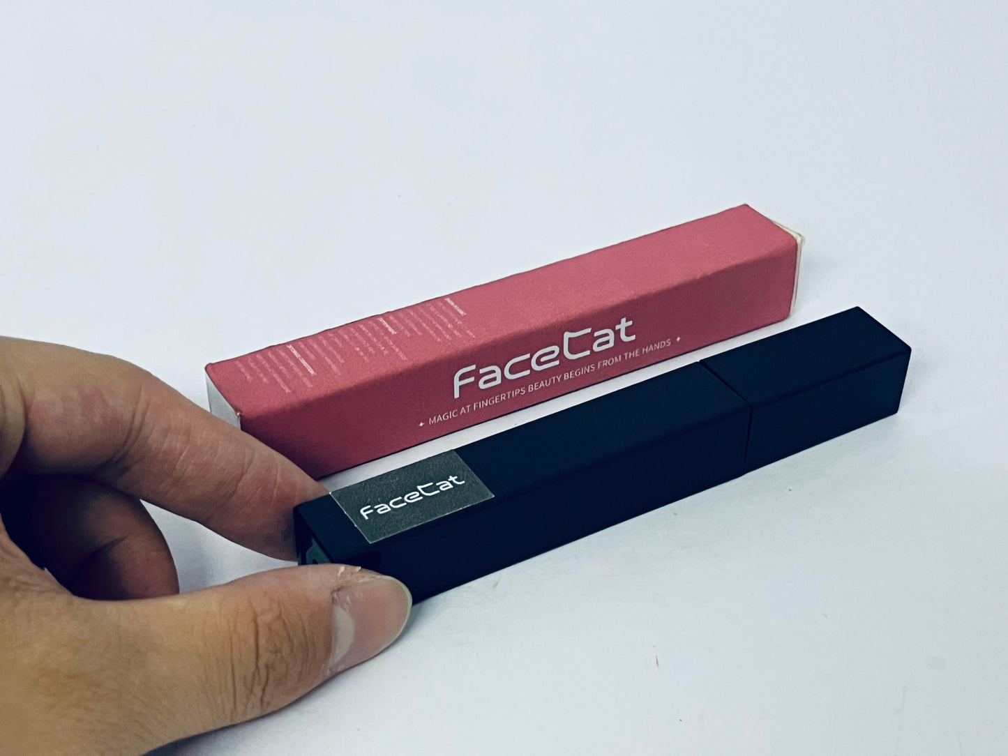 FaceCat Mascara Mascara - Thickening, Lengthening Black Mascara, Smudge- & Flake-Free, Suitable for Sensitive Eyes