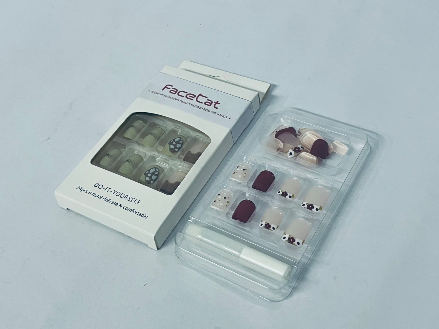FaceCat Press on Nails Square, Flower Press on Nails Short, French Tip Press on Nails Medium, Flower False Nails, Glue on Nails, Gel Fake Nails for Women