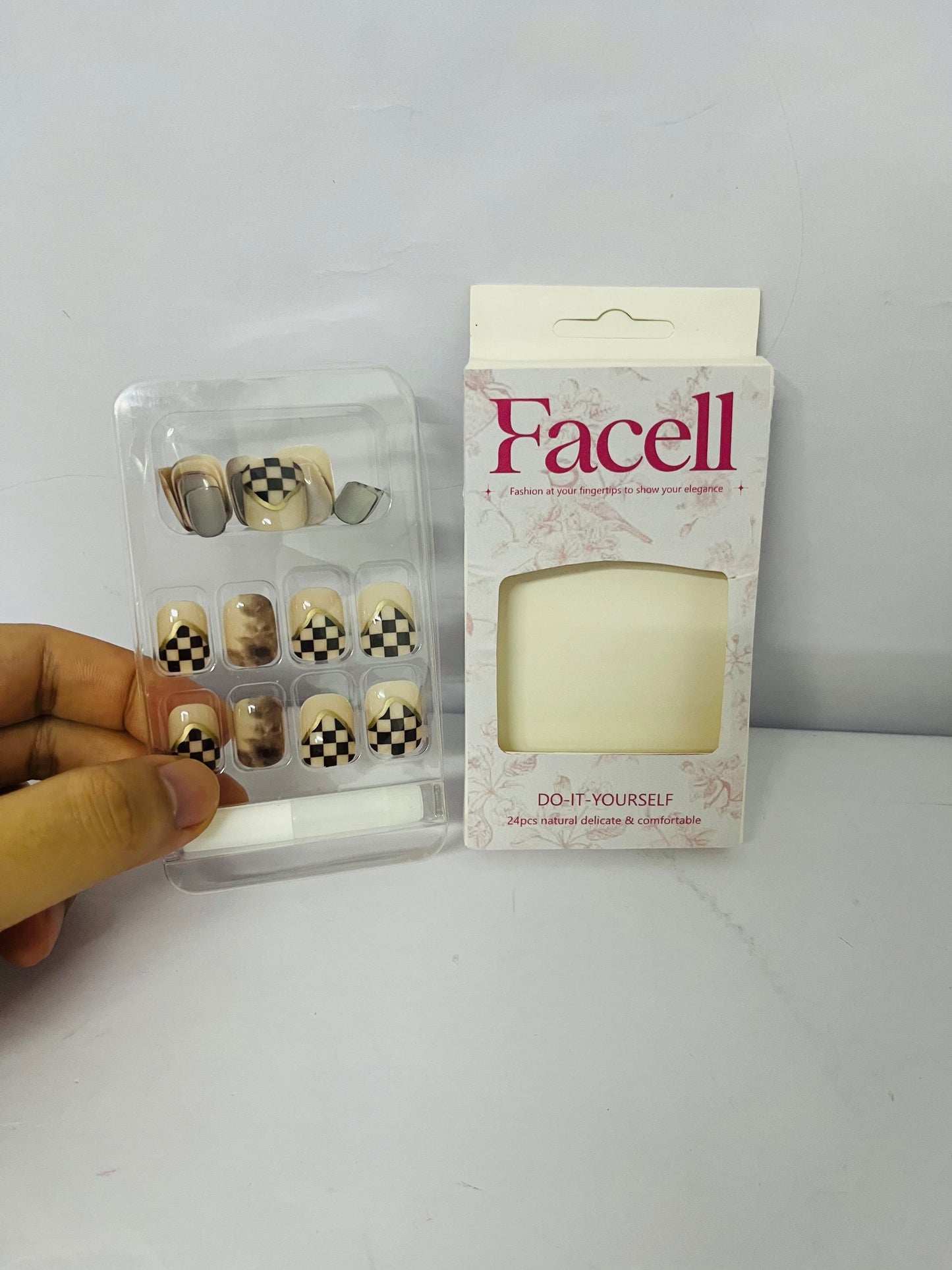 Facell 24Pcs Full Cover Reusable False Nails Kits, Press on Nails Coffin Shape, Stick on Finger Nails with Designs, Glue on Nails Short Square, Artificial Fingernails Acrylic Fake Nails for Women
