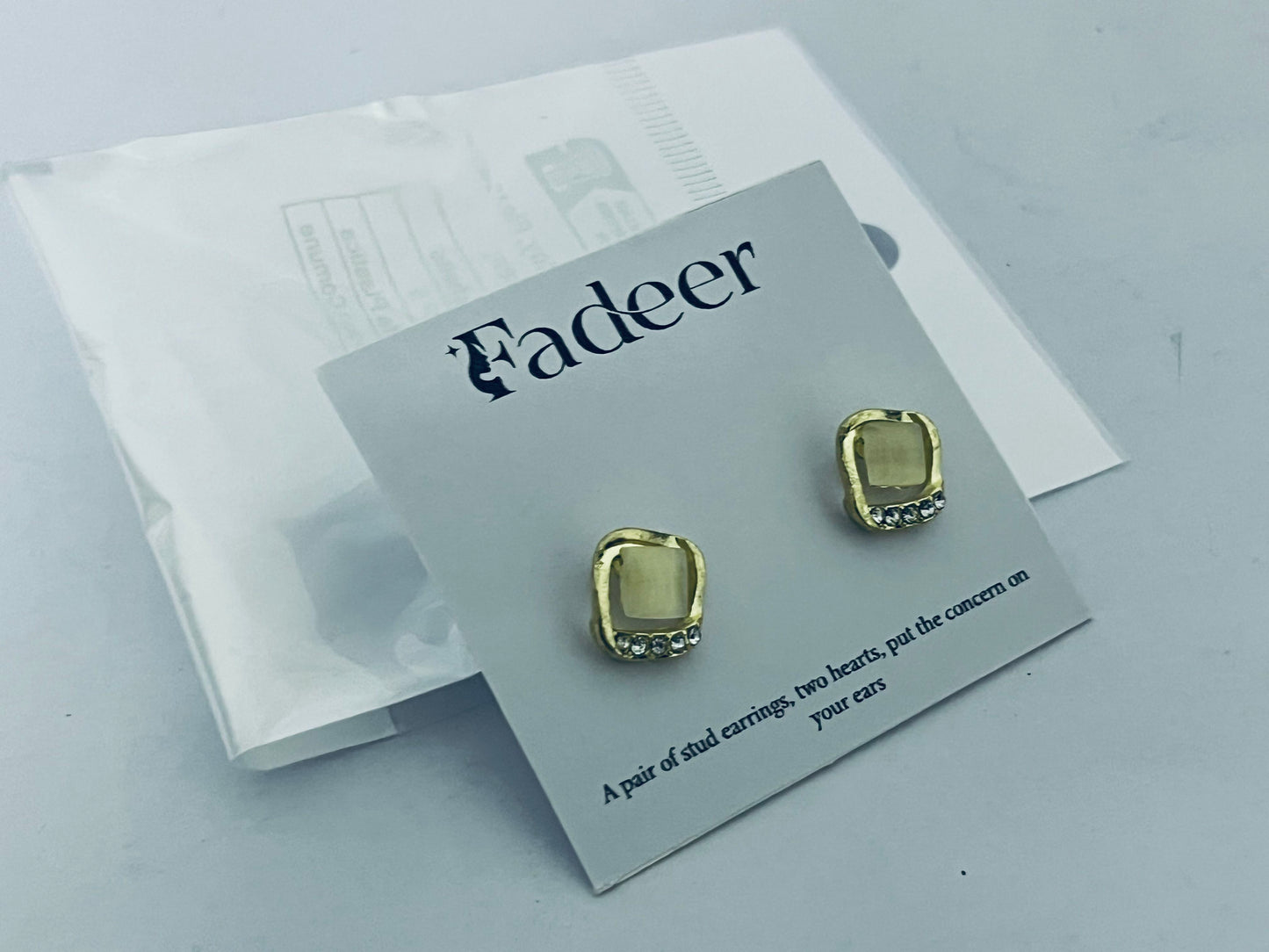 Fadeer Crystal Stud Earrings for Women Gifts Fashion Jewelry