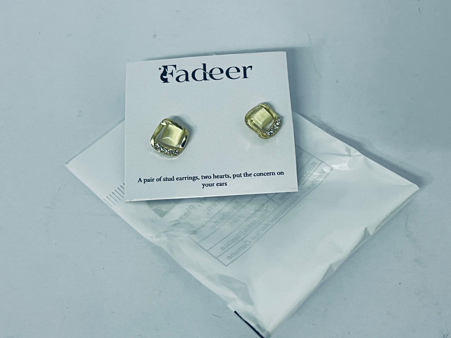 Fadeer Crystal Stud Earrings for Women Gifts Fashion Jewelry