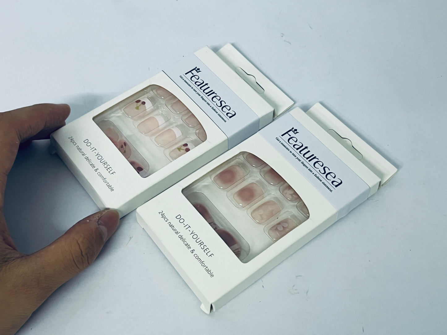 Featuresea 24Pcs Pink Press - on Nails, Short Square Fake Nails with Floral Details, Natural & Comfortable Artificial Nails for Women