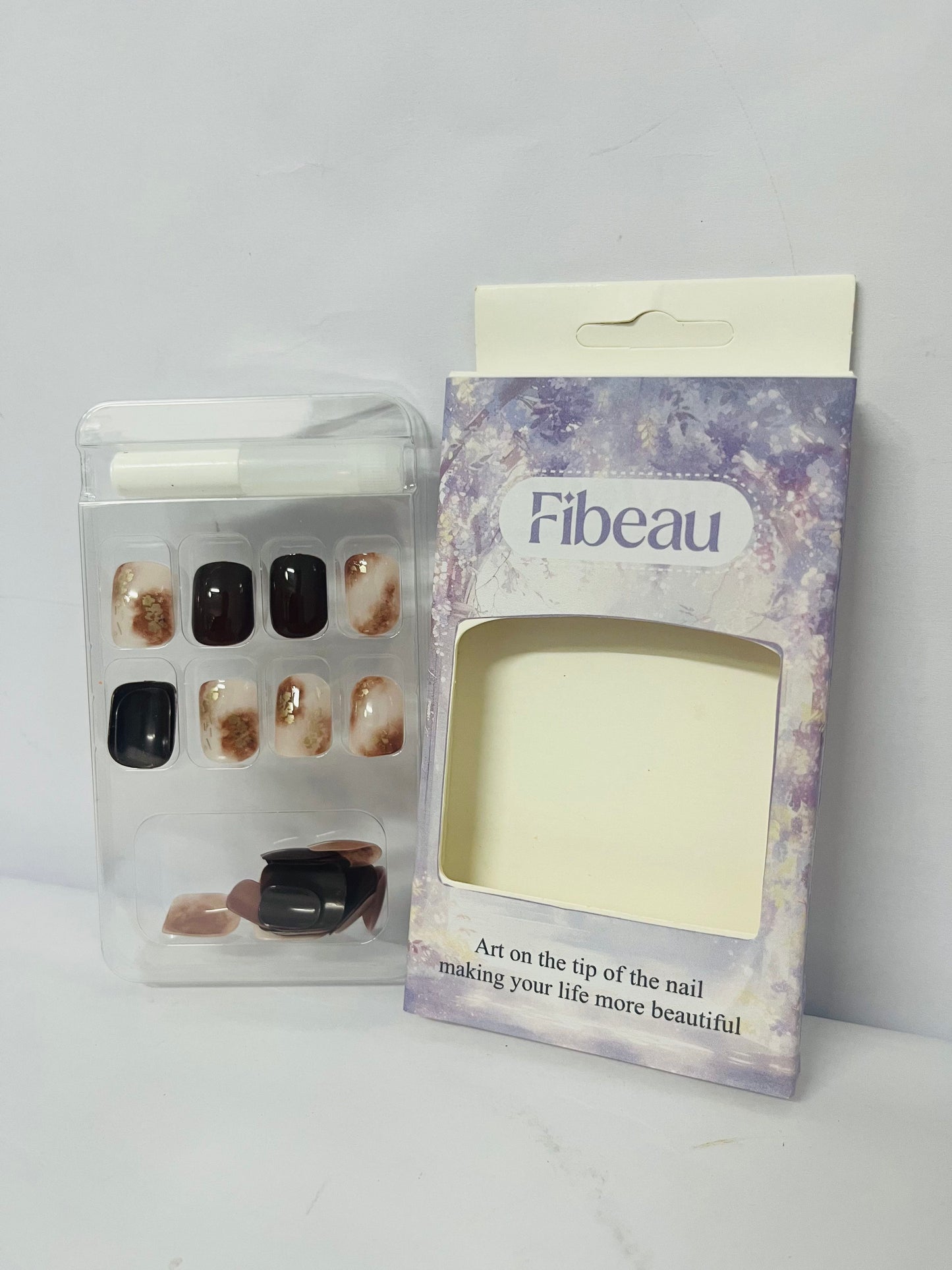 Fibeau 24 PCS Christmas Press on Nails Black Short Square - Winter Fake Nails Glue on Nails Press ons Nail Art Tips with White Ombre Clouds Glossy Design Full Cover Acrylic False Nails Stick on Nails