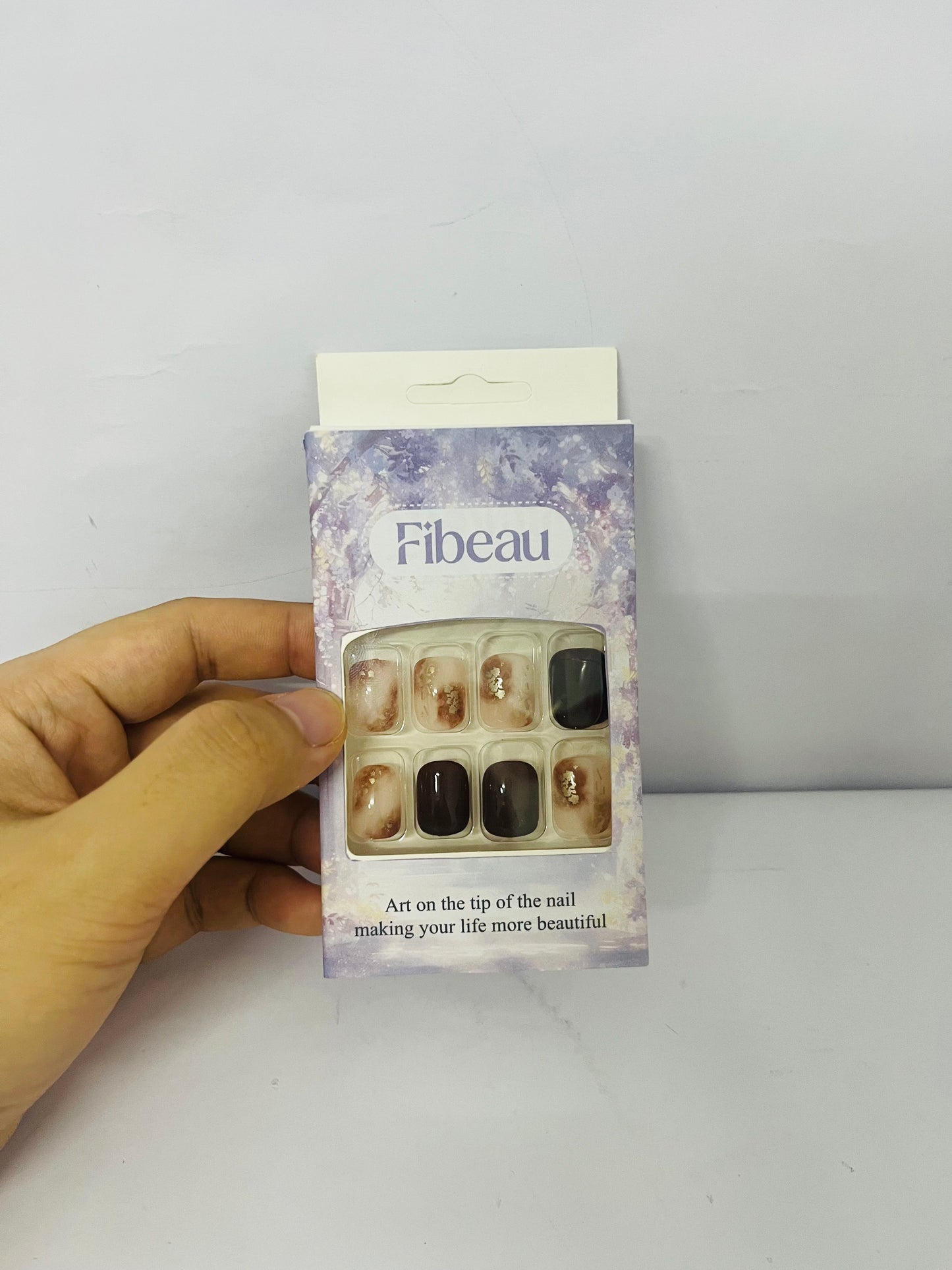 Fibeau 24 PCS Christmas Press on Nails Black Short Square - Winter Fake Nails Glue on Nails Press ons Nail Art Tips with White Ombre Clouds Glossy Design Full Cover Acrylic False Nails Stick on Nails