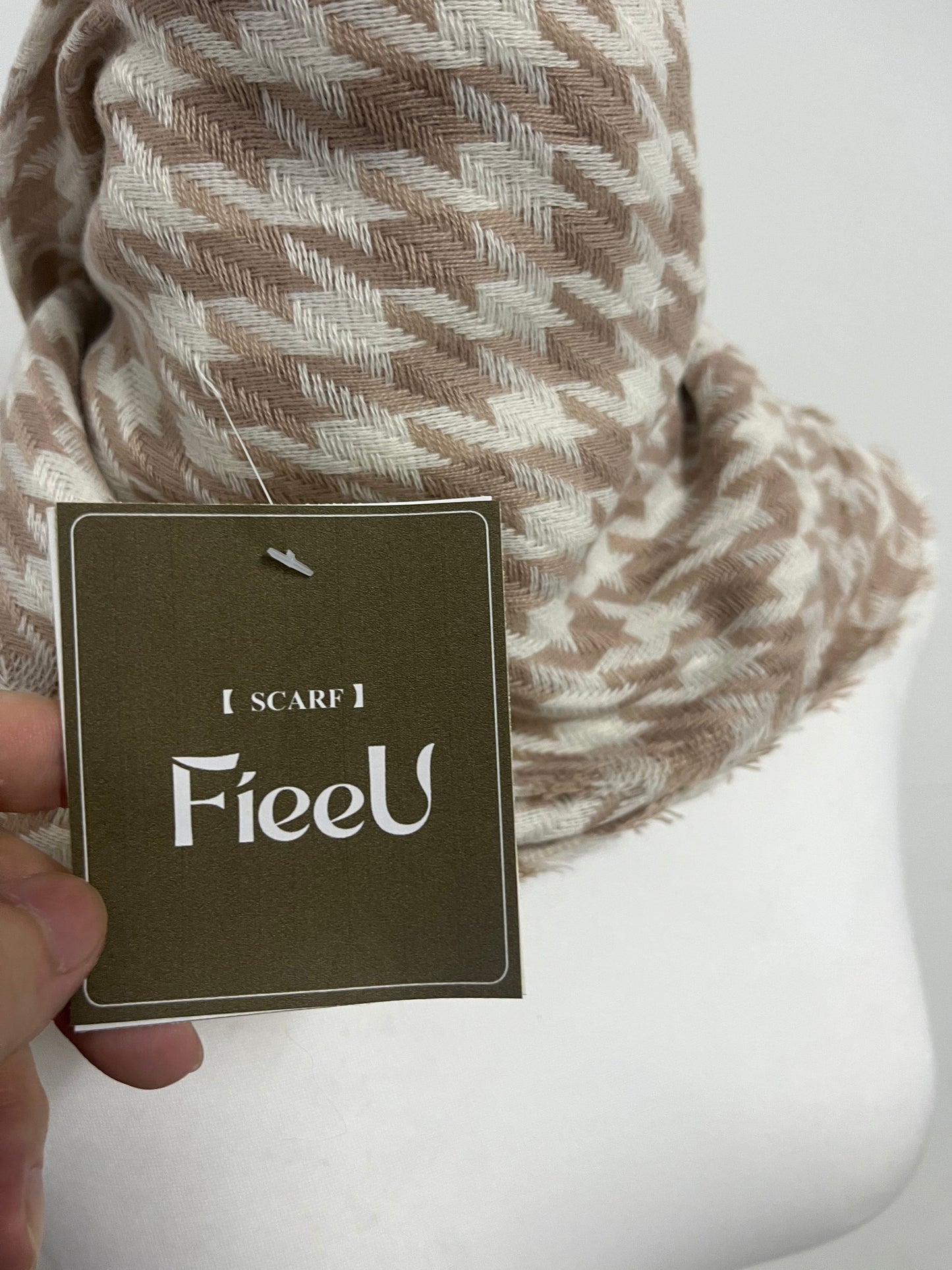 FieeU Brown Houndstooth Scarf - Classic Design for Casual & Dressy Looks