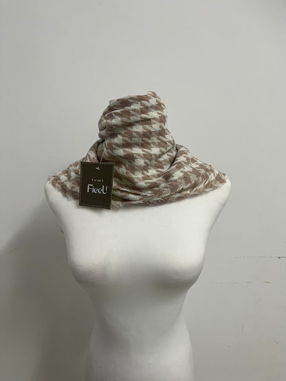 FieeU Brown Houndstooth Scarf - Classic Design for Casual & Dressy Looks