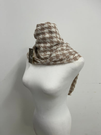 FieeU Brown Houndstooth Scarf - Classic Design for Casual & Dressy Looks