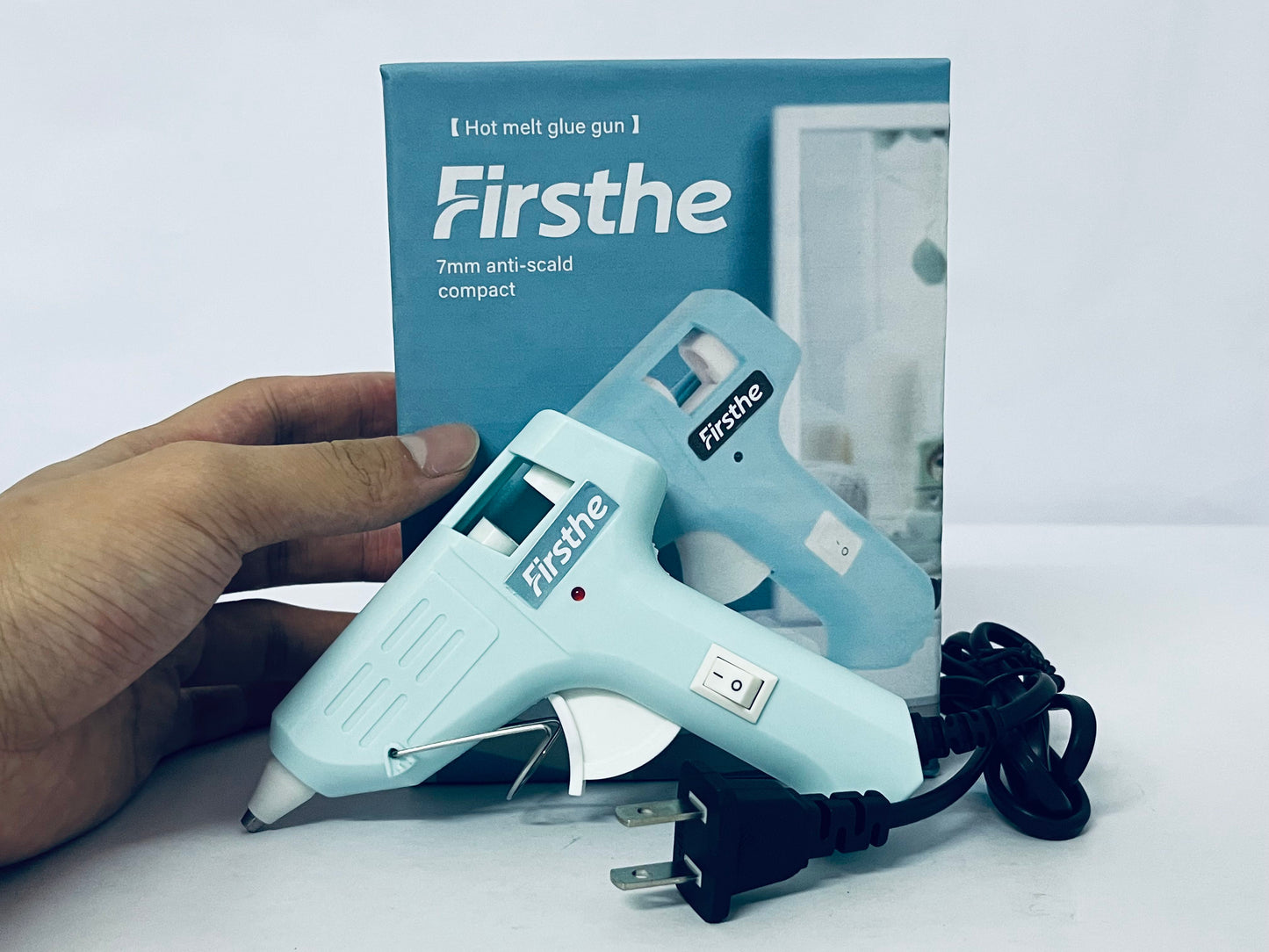 Firsthe Hot Glue Gun Kit with 30 Glue Sticks(130mm x 7mm), Fast Preheating Hot Melt, High Temp for School Crafts DIY Arts and Quick Home Repairs, 20W Blue