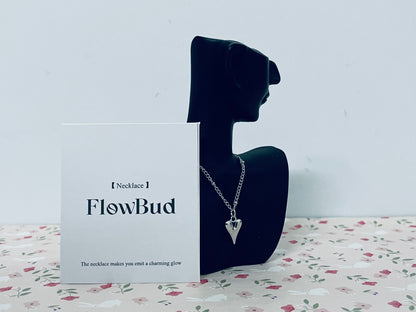 FlowBud Silver Necklace Women,Stainless Steel Chain Necklace Woman Heart Women Necklace Pendant Silver
