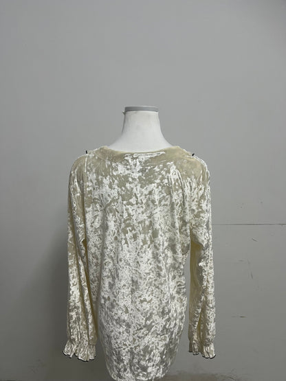 【Flowfox Cream Velvet Sleepwear Top】—— Luxurious & Cozy Nightwear Essential
