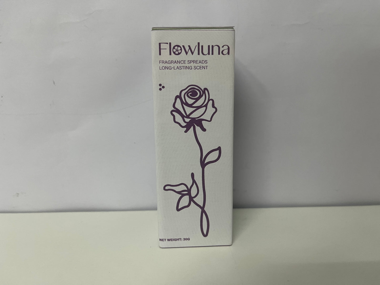 【Flowluna Perfumes】—— Enchanting Midnight Rose Scent for a Mysterious, Elegant Aura