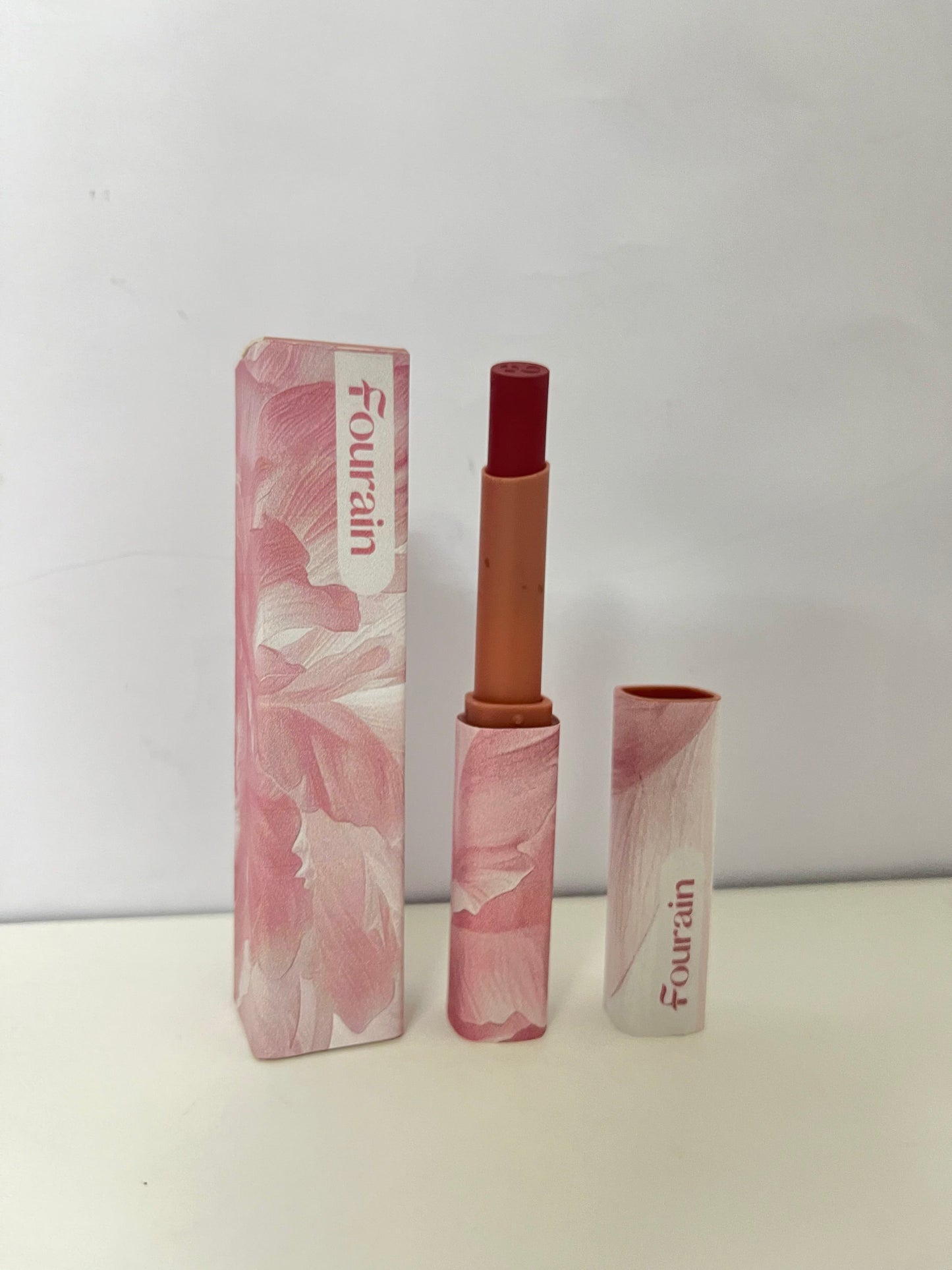 Fourain Petal Soft Matte Lipstick Retro Red Brown A Atmosphere Accent Item for Daily Makeup