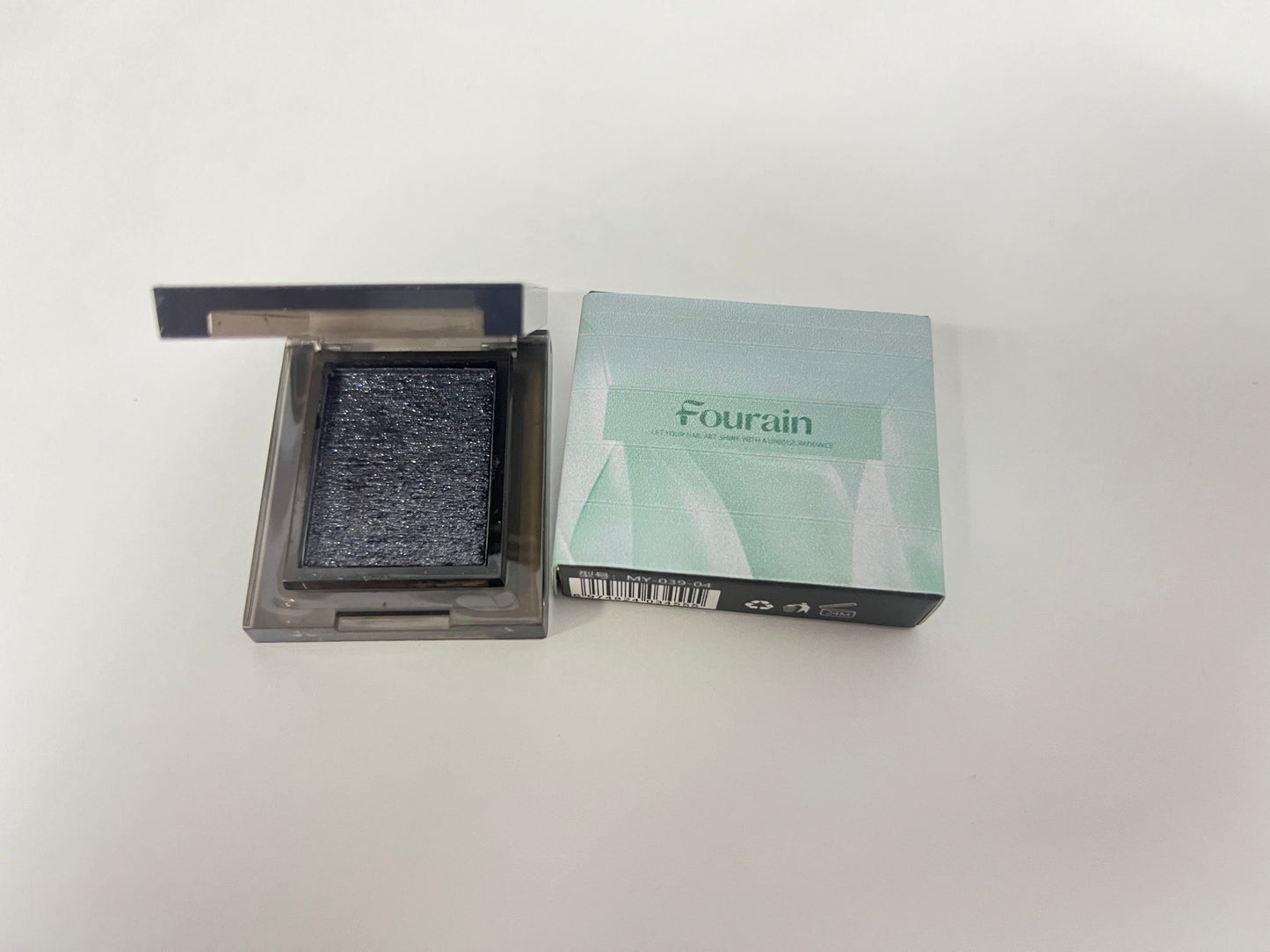 Fourain Star-Shine Black Diamond Single Eyeshadow Glitter Texture An Accent Item for Eye Makeup Atmosphere