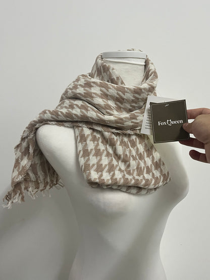 FoxQueen Houndstooth Woven Scarf: Lightweight Frayed-Edge Retro Pattern Scarf for Daily Outfit Layering & Seasonal Styling