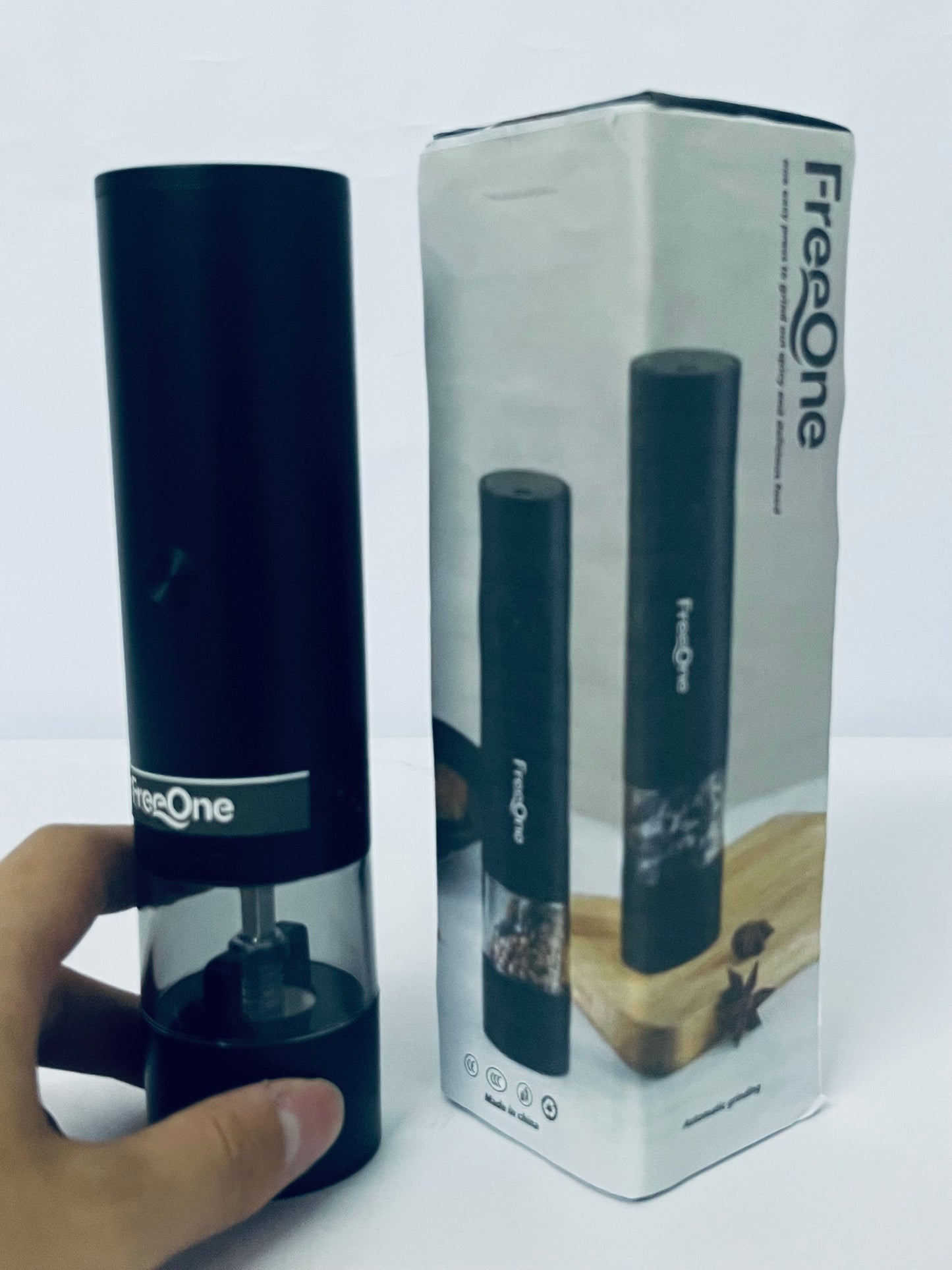 FreeOne Rechargeable Automatic Pepper Mill Grinder Adjustable Coarseness shakers, One-Hand Operation