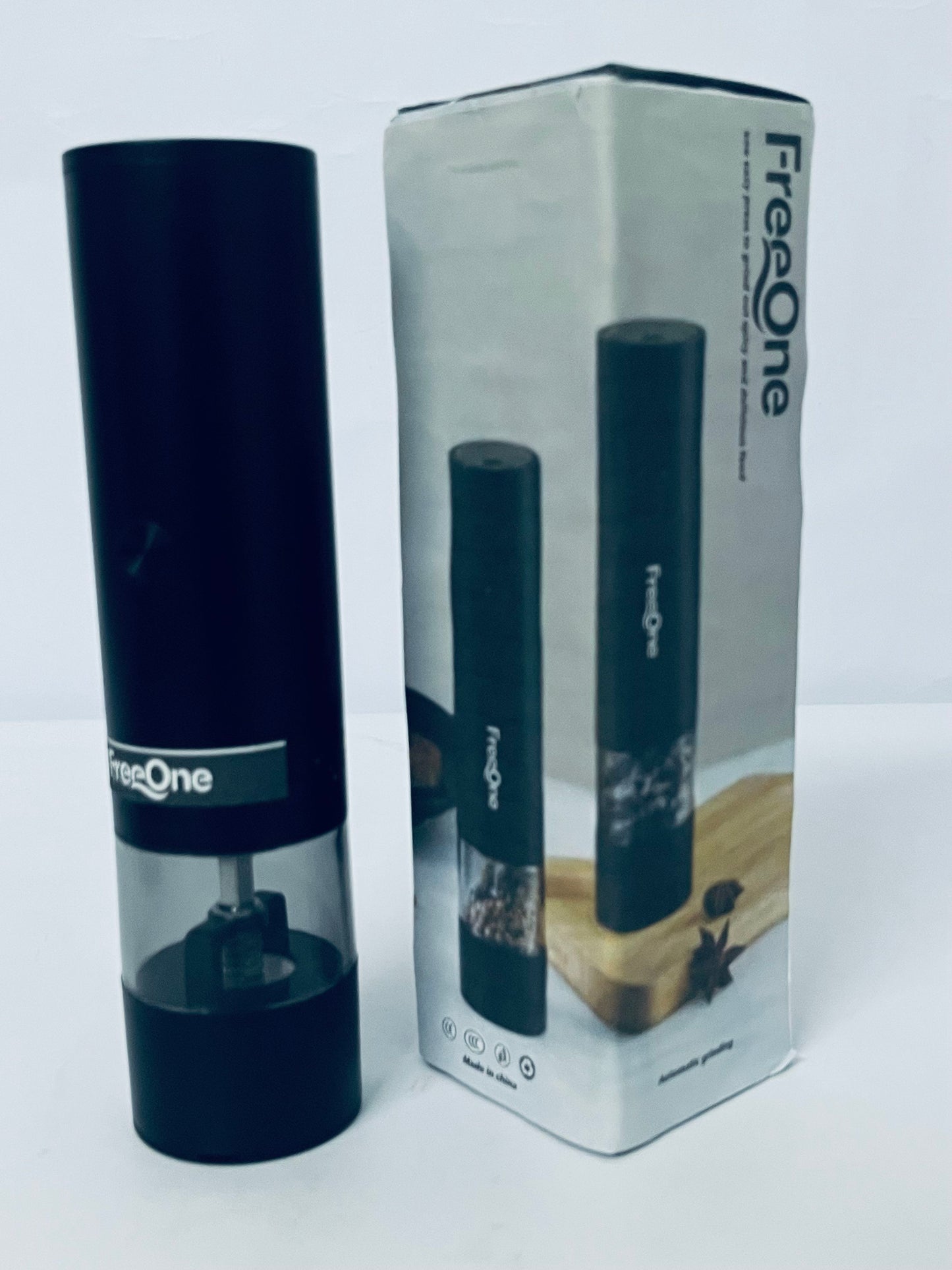 FreeOne Rechargeable Automatic Pepper Mill Grinder Adjustable Coarseness shakers, One-Hand Operation