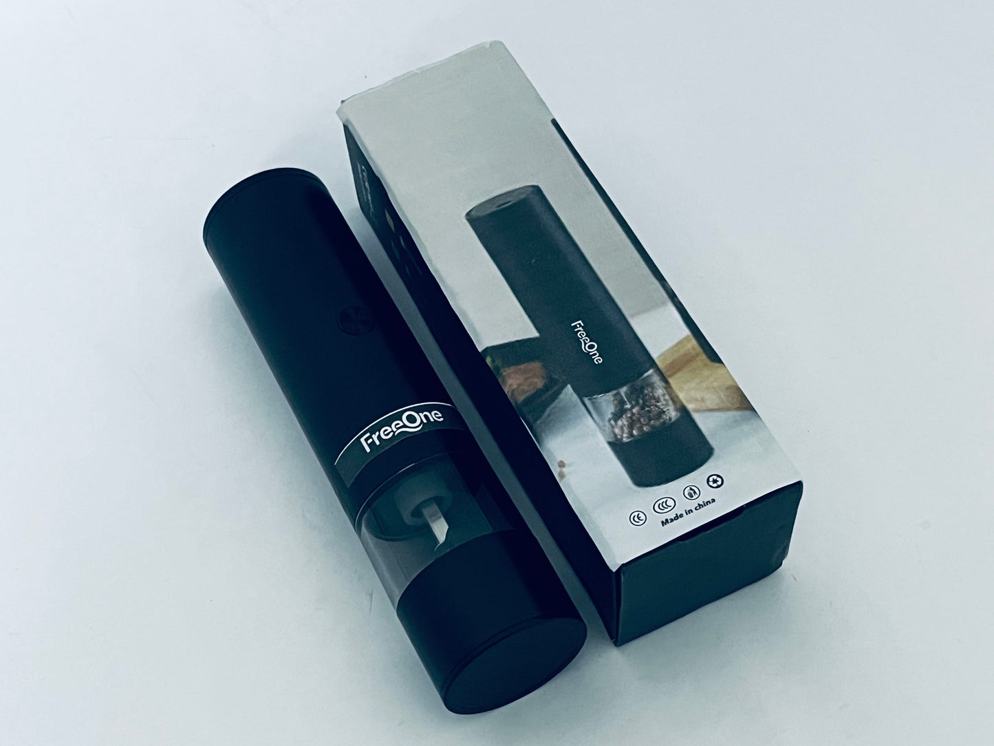 FreeOne Rechargeable Automatic Pepper Mill Grinder Adjustable Coarseness shakers, One-Hand Operation