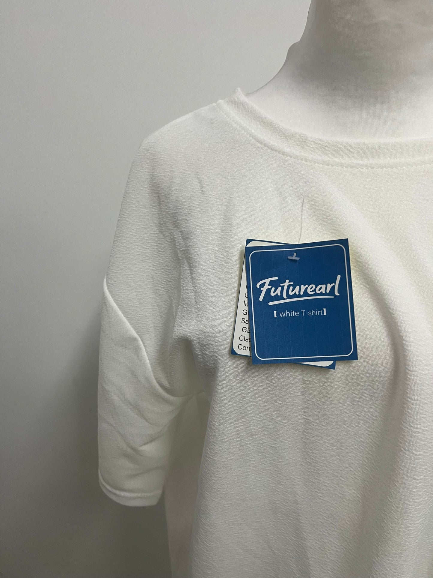 【Futurearl White T-shirt】—— Casual & Comfortable Daily Essential