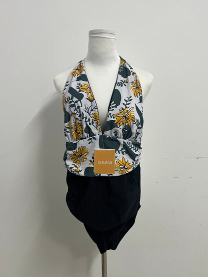 【GALEAR Floral Print Two-Piece Swimsuit】—— Stylish & Flattering Beachwear Choice