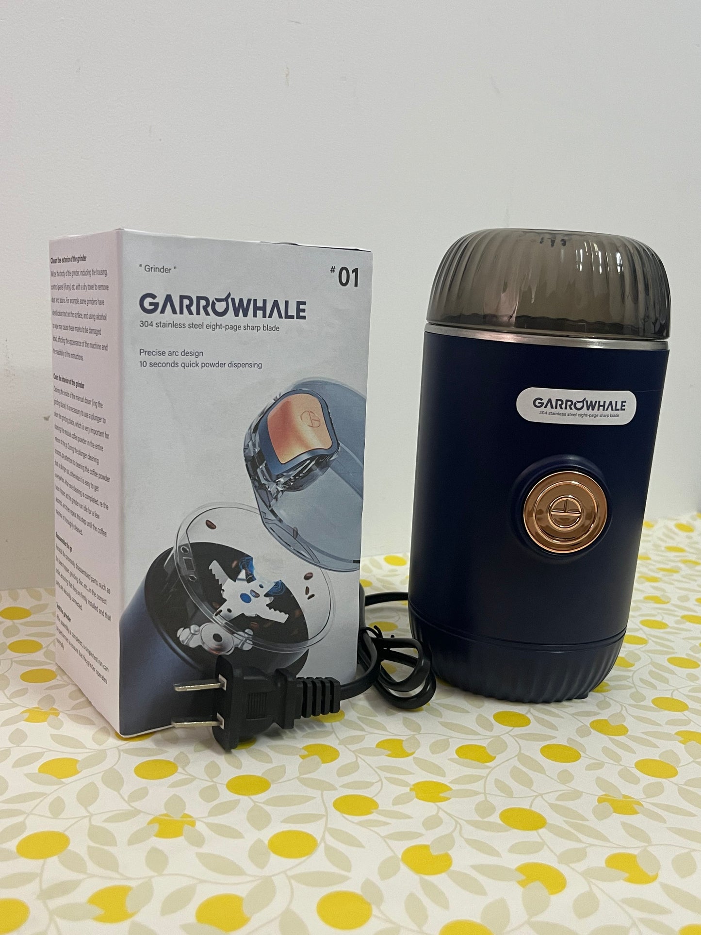GARROWHALE Lapping machines  Electric Spice and Herb Grinder, Dry Herb Mini Electric Grinder Compact Size with 1.7oz/50ml Herb Jar and Spoon Tool