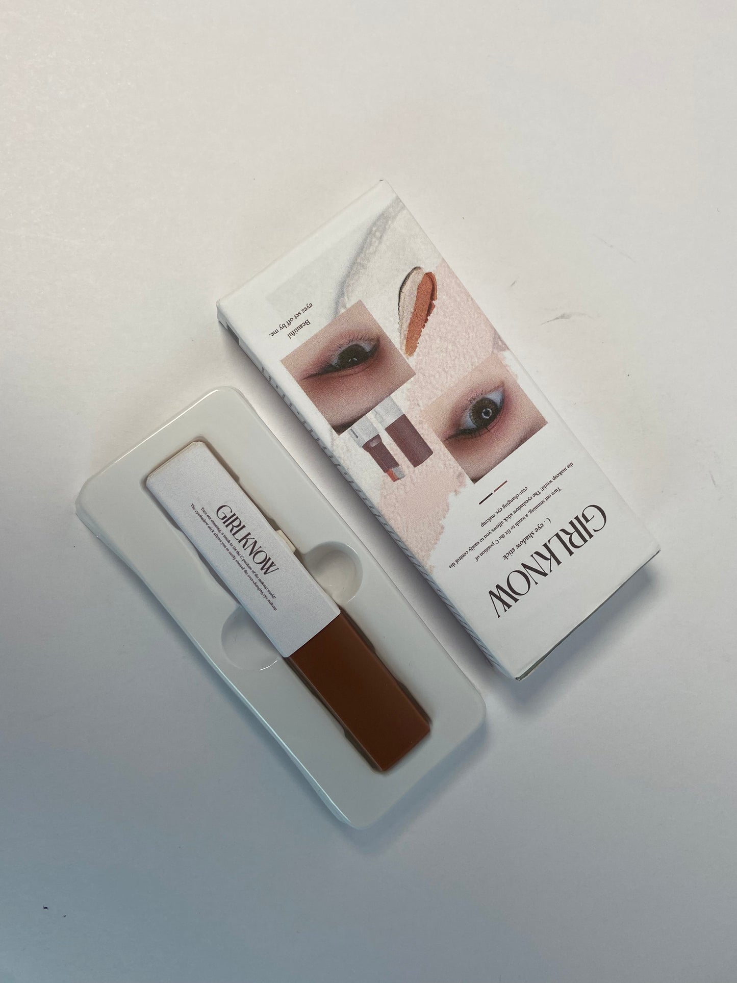 GIRLKNOW Eyeshadows Buildable Smooth Eye Makeup, Wrinkle Resistant, Vegan, Cruelty-Free