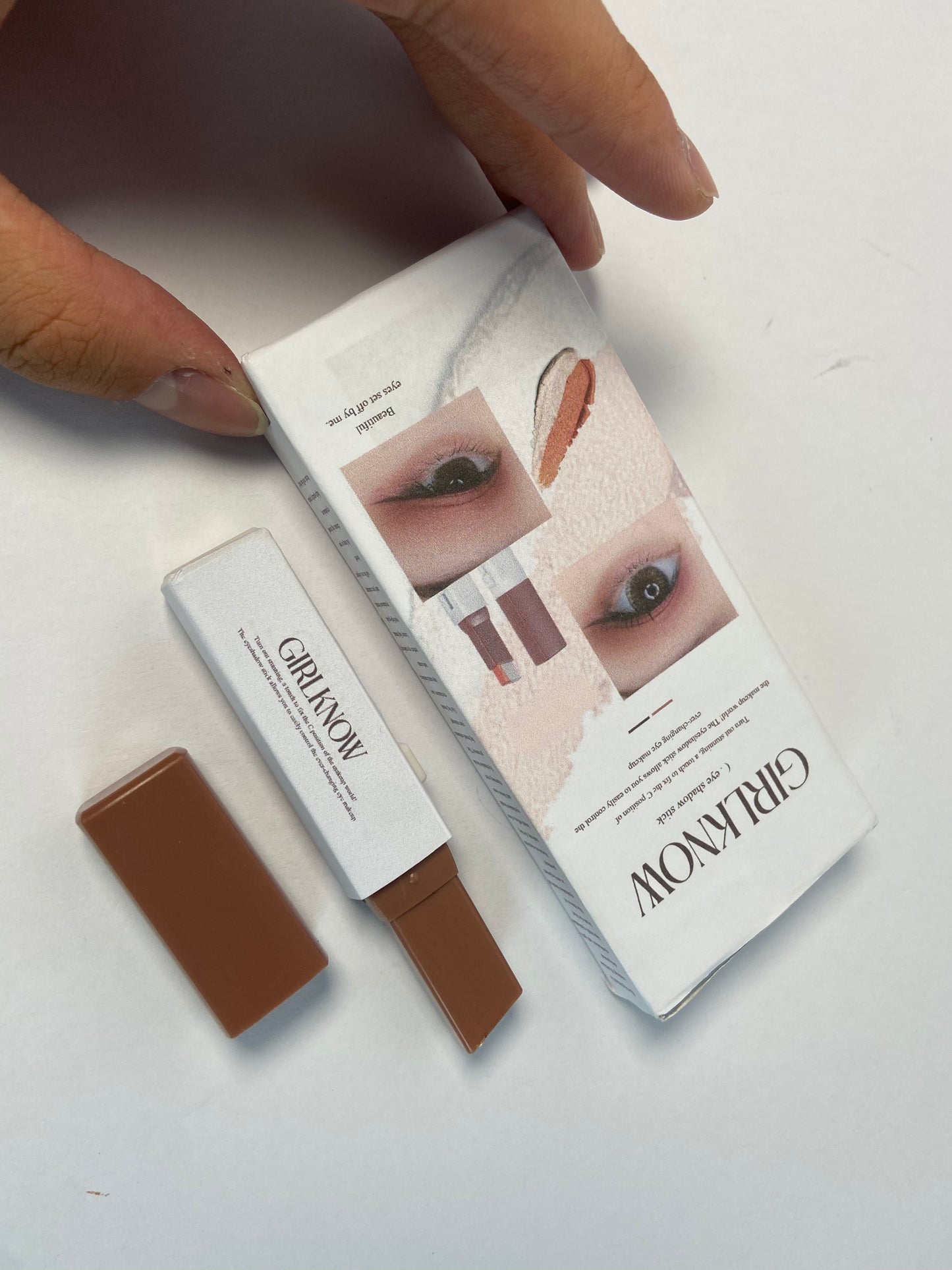 GIRLKNOW Eyeshadows Buildable Smooth Eye Makeup, Wrinkle Resistant, Vegan, Cruelty-Free