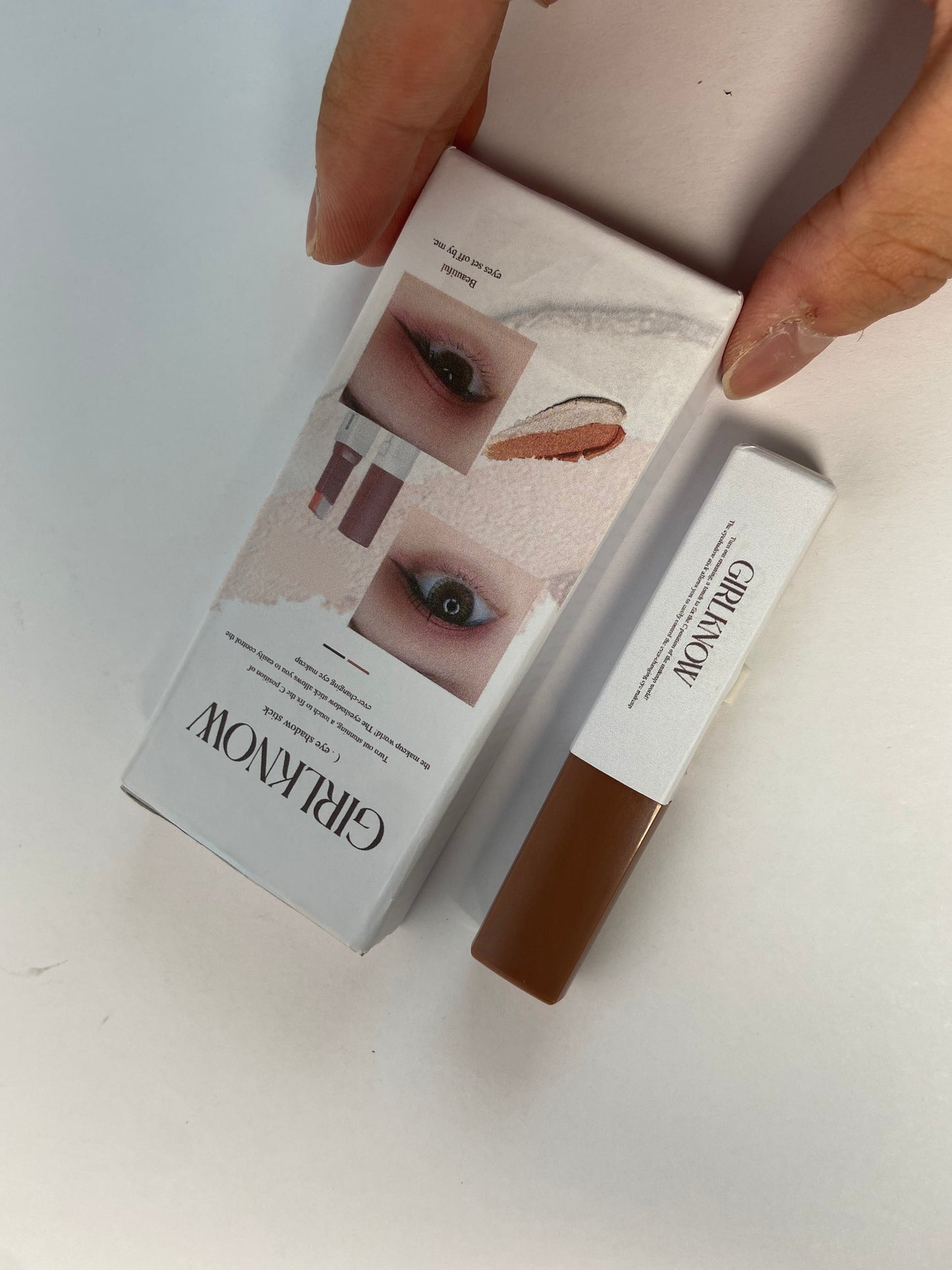 GIRLKNOW Eyeshadows Buildable Smooth Eye Makeup, Wrinkle Resistant, Vegan, Cruelty-Free