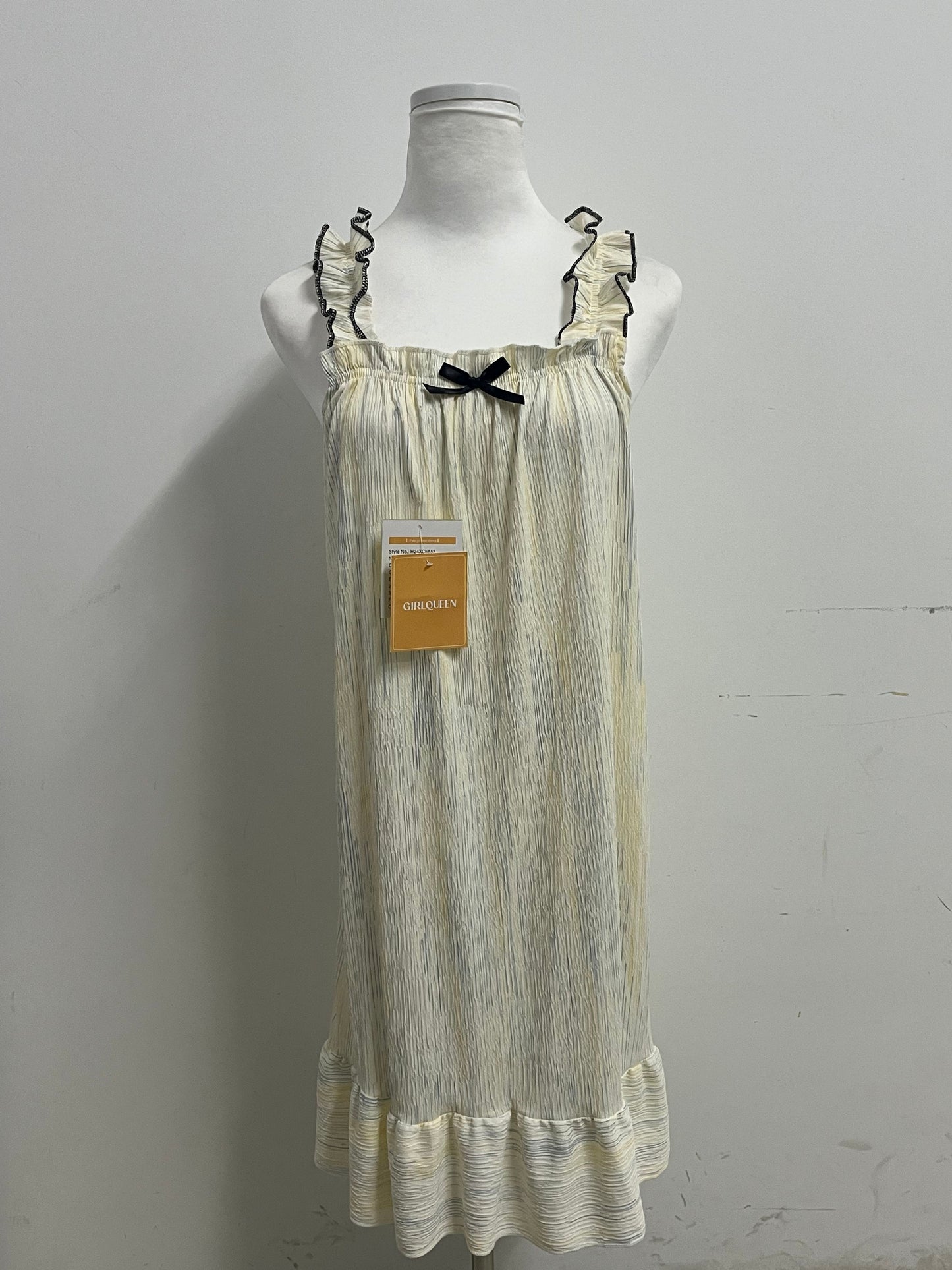 【GIRLQUEEN Striped Ruffled Nightdress】—— Sweet & Comfortable Sleepwear for Daily Lounging