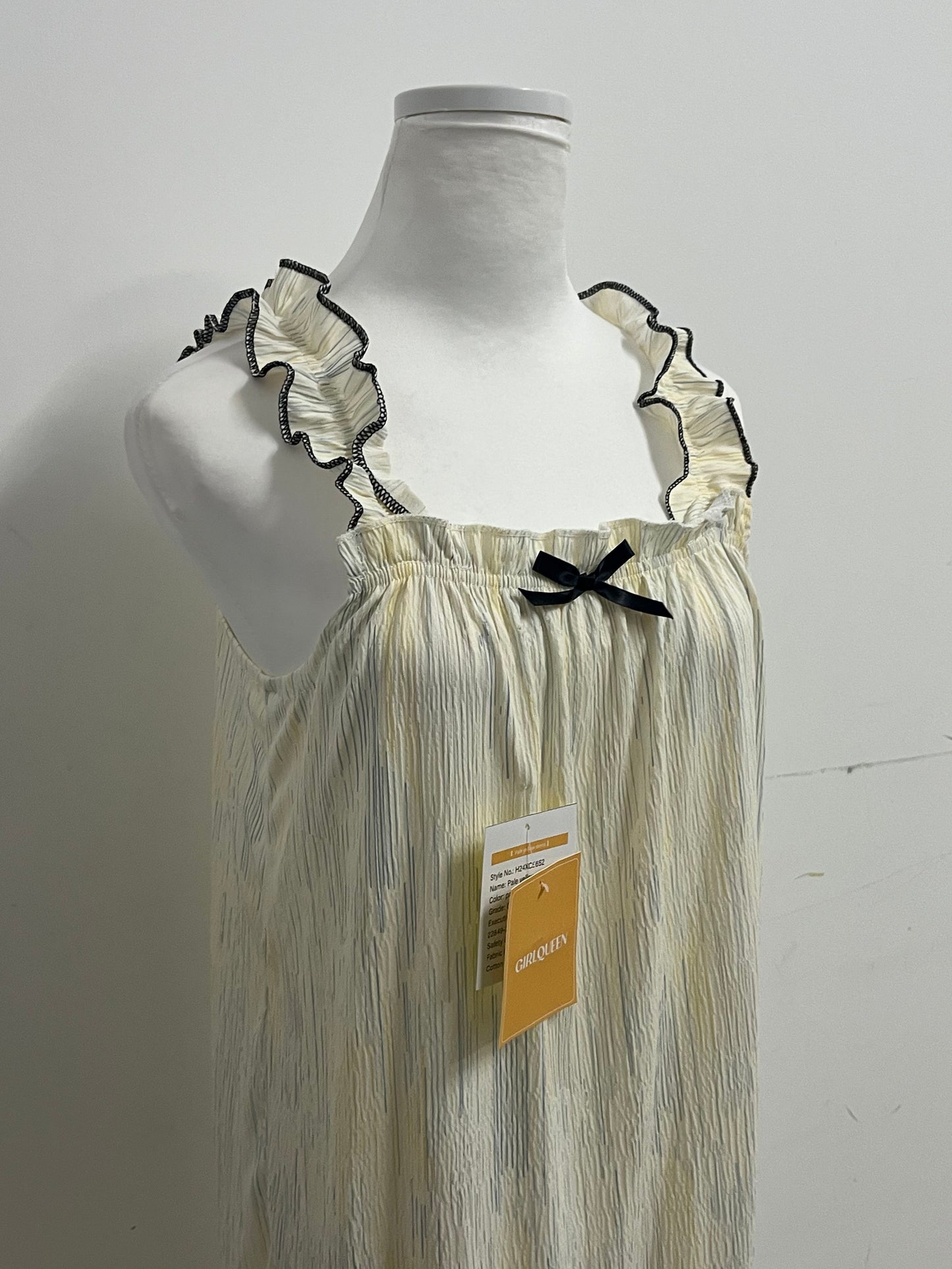 【GIRLQUEEN Striped Ruffled Nightdress】—— Sweet & Comfortable Sleepwear for Daily Lounging