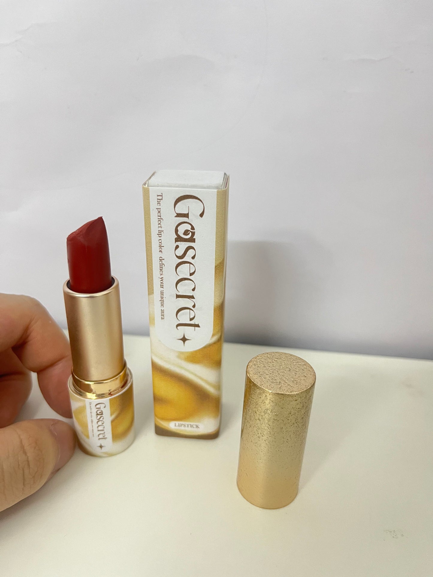 Gasecret Warm Brown Red Velvet Texture Lipstick - Long-Lasting Whitening Matte Lipstick