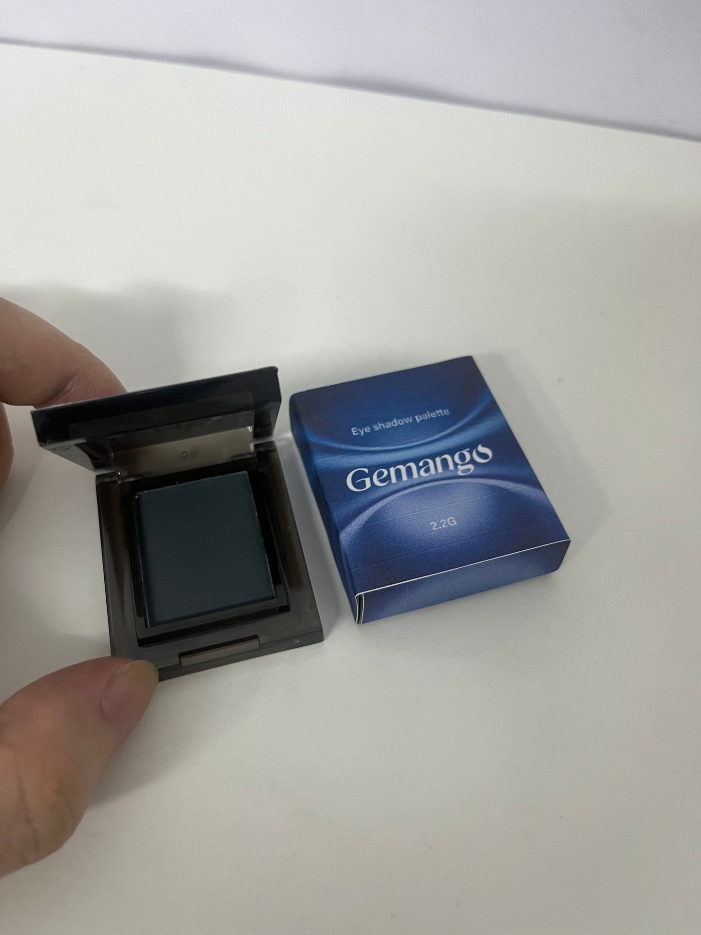 【Gemango Single-Pan Eyeshadow 】——Vibrant, Buildable Color for Bold Eye Looks