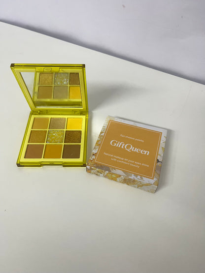 GiftQueen Floral Eyeshadow Palette, Blue & White Flower Design, Matte/Pearl/Shimmer Multi-Textures, Highly Pigmented Long-Lasting Easy to Blend