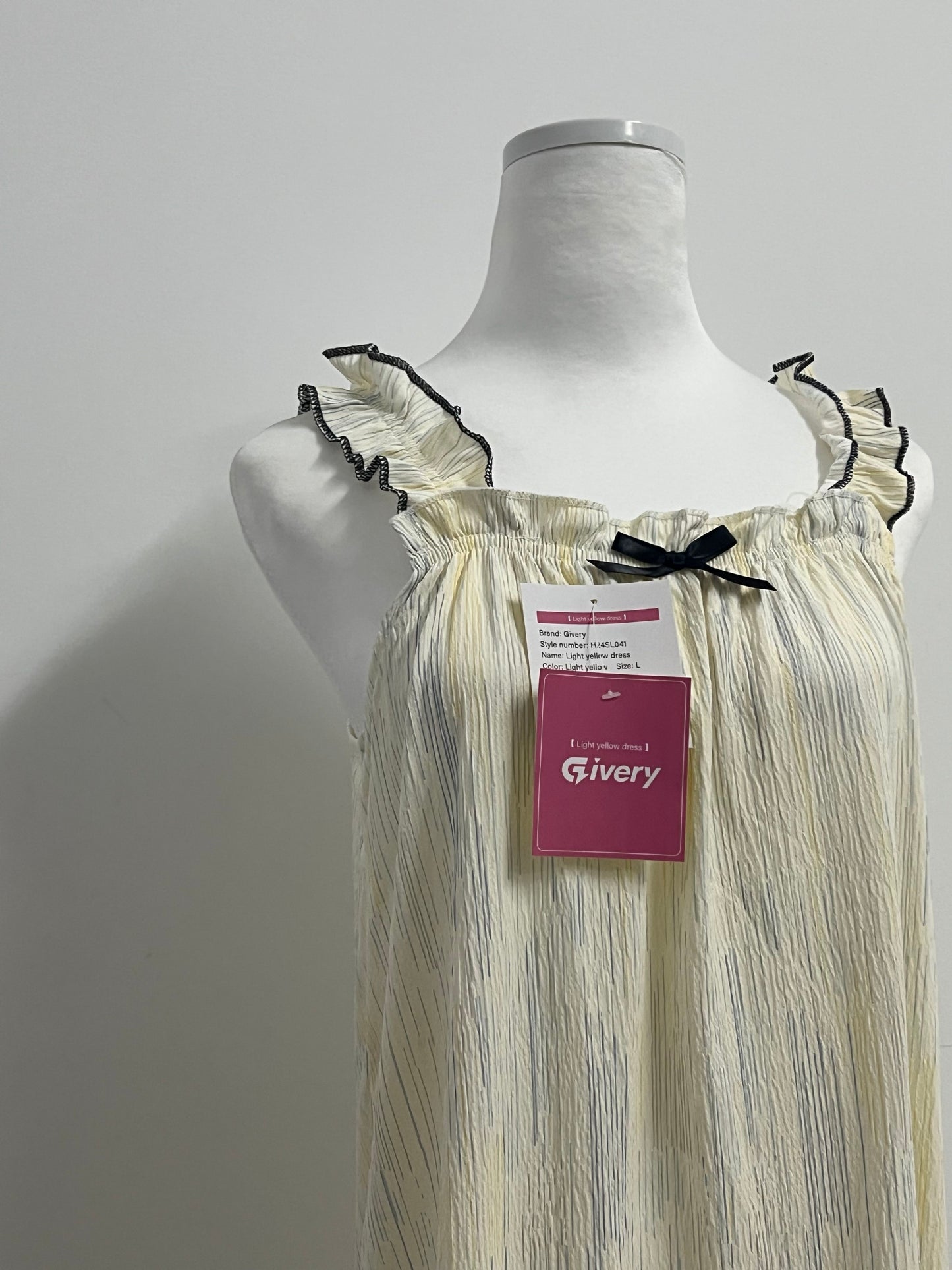 Givery Striped Ruffled Strap Nightgown Soft and Lively, Accompany You to Enjoy Every Night