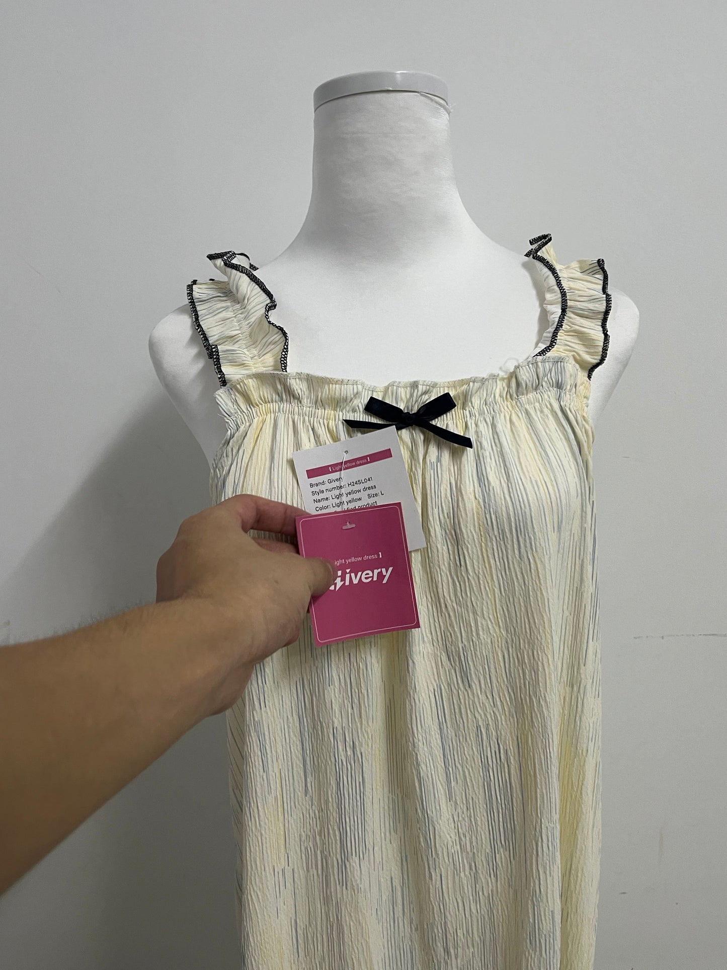 Givery Striped Ruffled Strap Nightgown Soft and Lively, Accompany You to Enjoy Every Night
