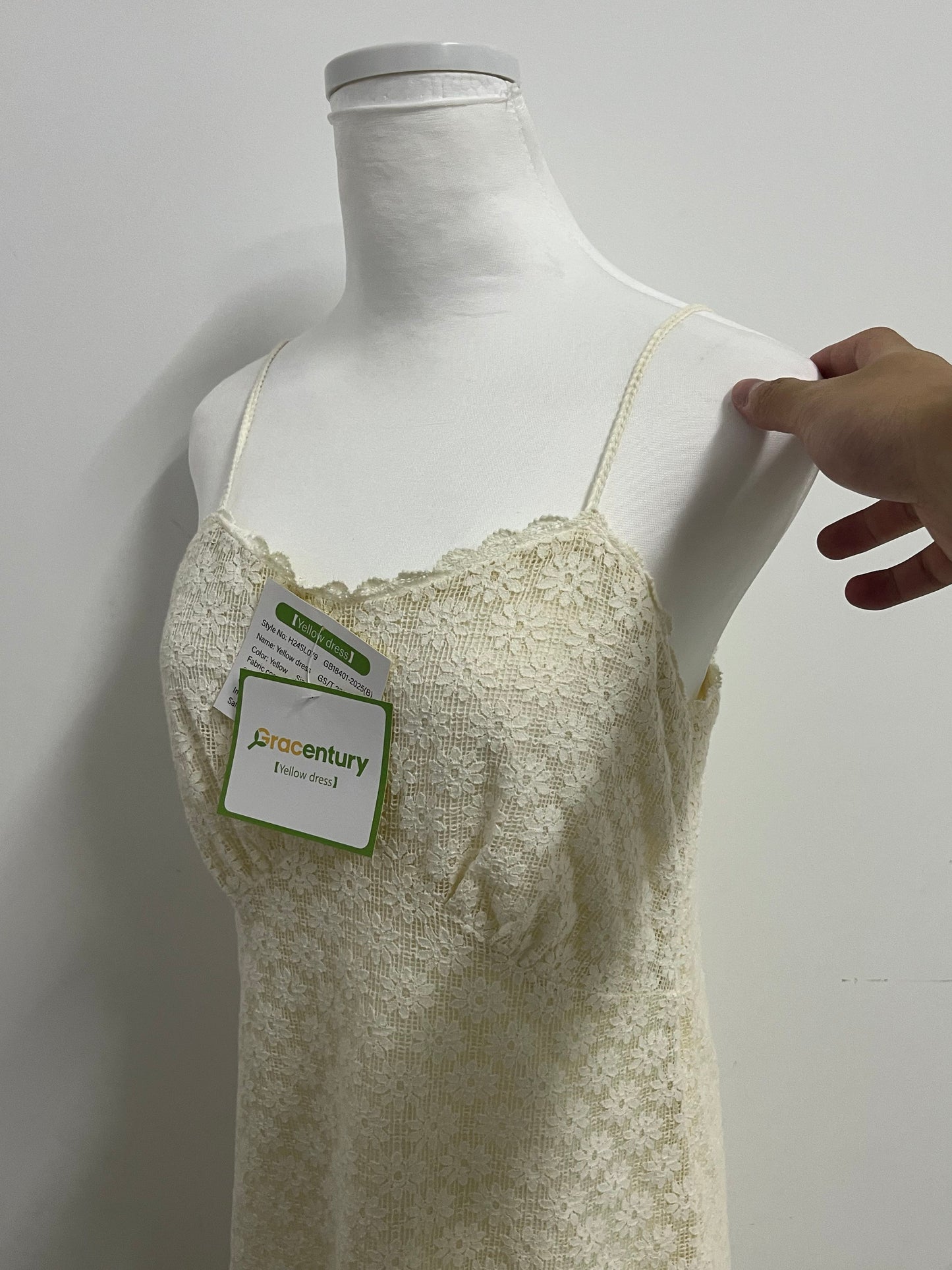 Gracentury Dresses Light Yellow Lace Slip Dress - A Romantic and Elegant Choice for Summer Style