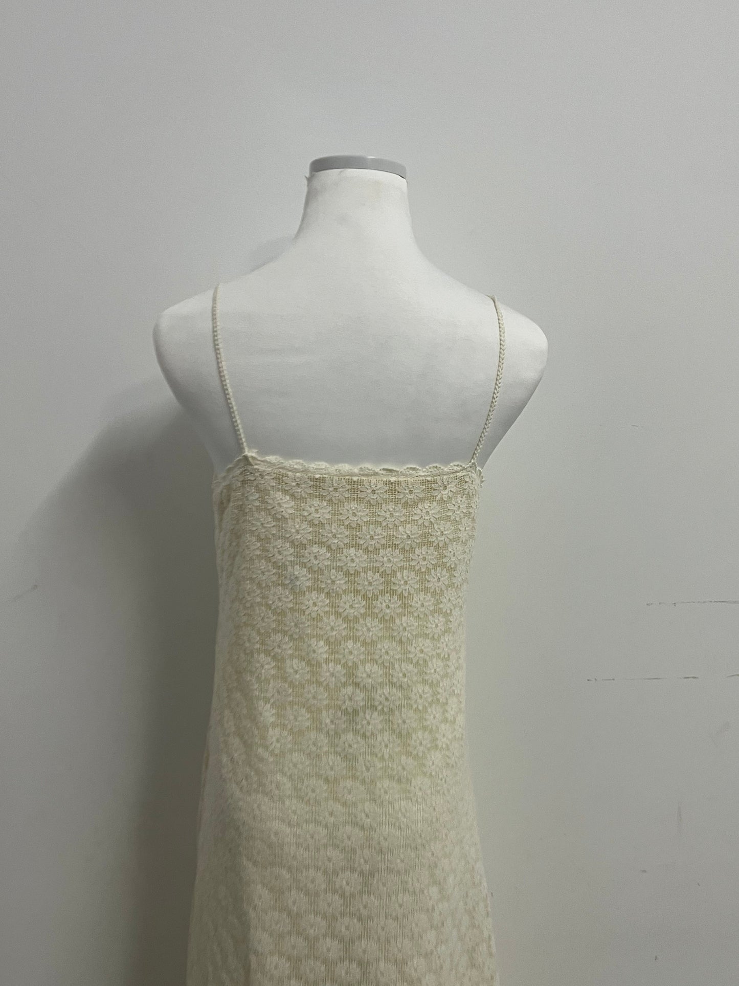 Gracentury Dresses Light Yellow Lace Slip Dress - A Romantic and Elegant Choice for Summer Style