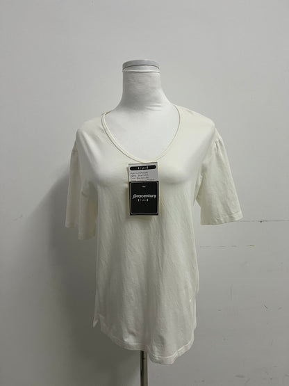 Gracentury White V-Neck Short-Sleeve T-Shirt - A Versatile Essential for Daily Wear