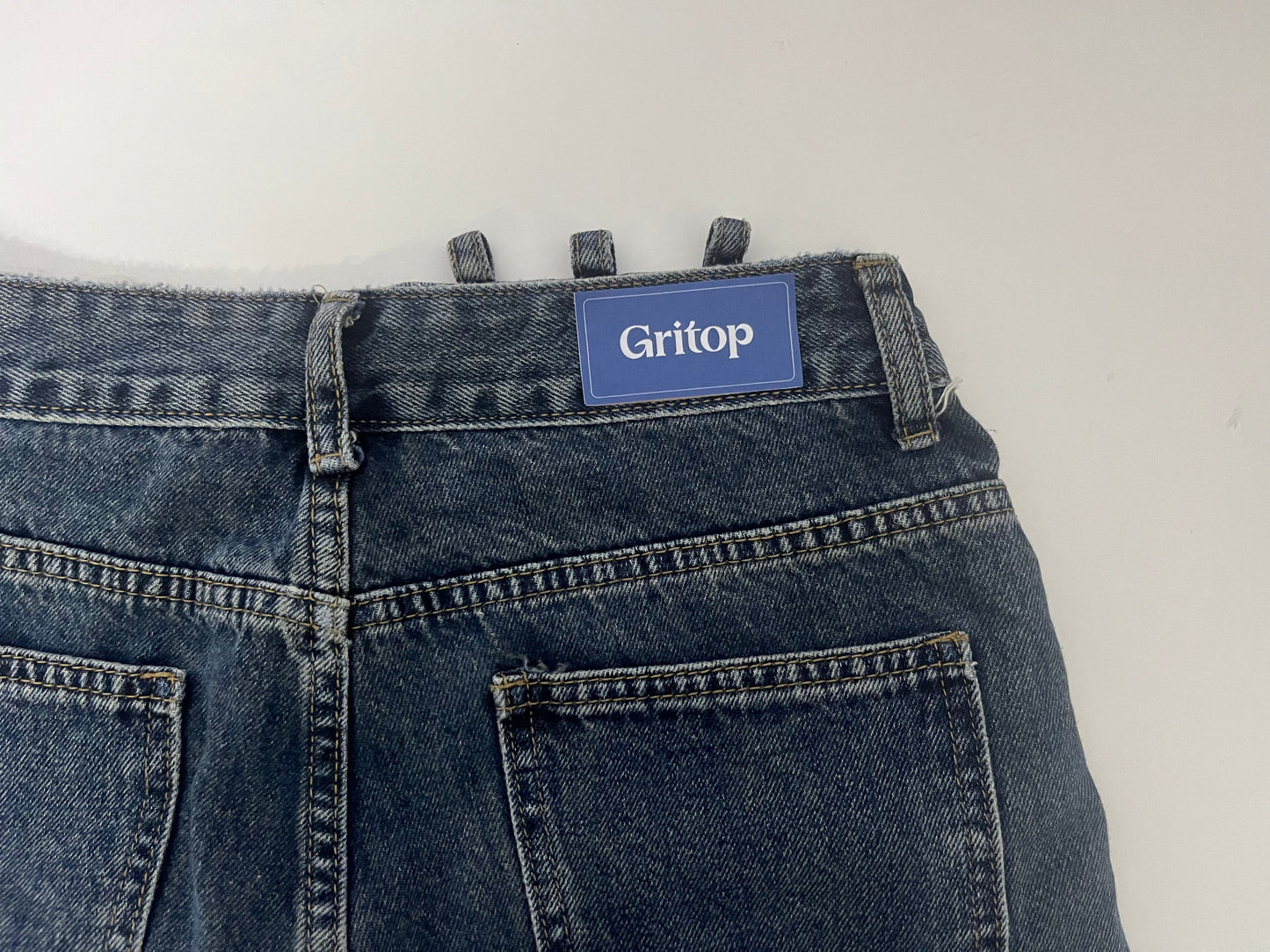 Gritop Vintage Washed Jeans A Versatile & Comfortable Essential for Daily Outfits