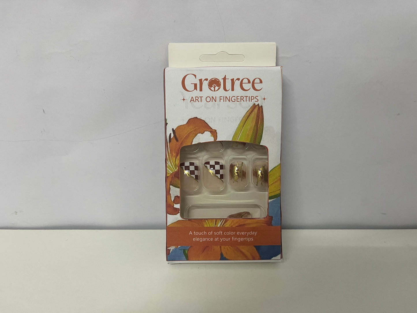 [Grotree False nails]——Checkerboard & Gold Foil Press-On Nails - Short Length Versatile Nail Art Stickers