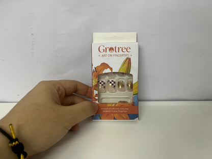 [Grotree False nails]——Checkerboard & Gold Foil Press-On Nails - Short Length Versatile Nail Art Stickers