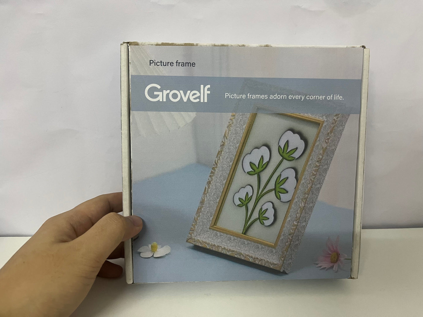 【Grovelf Ornate Cotton Flower Picture Frame】—— Elegant Decor for Cherished Memories