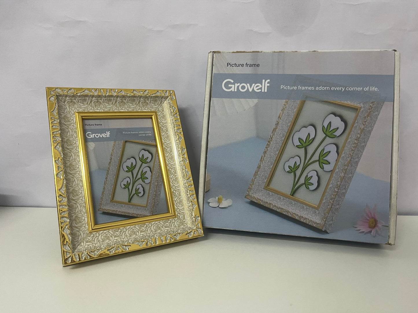 【Grovelf Ornate Cotton Flower Picture Frame】—— Elegant Decor for Cherished Memories
