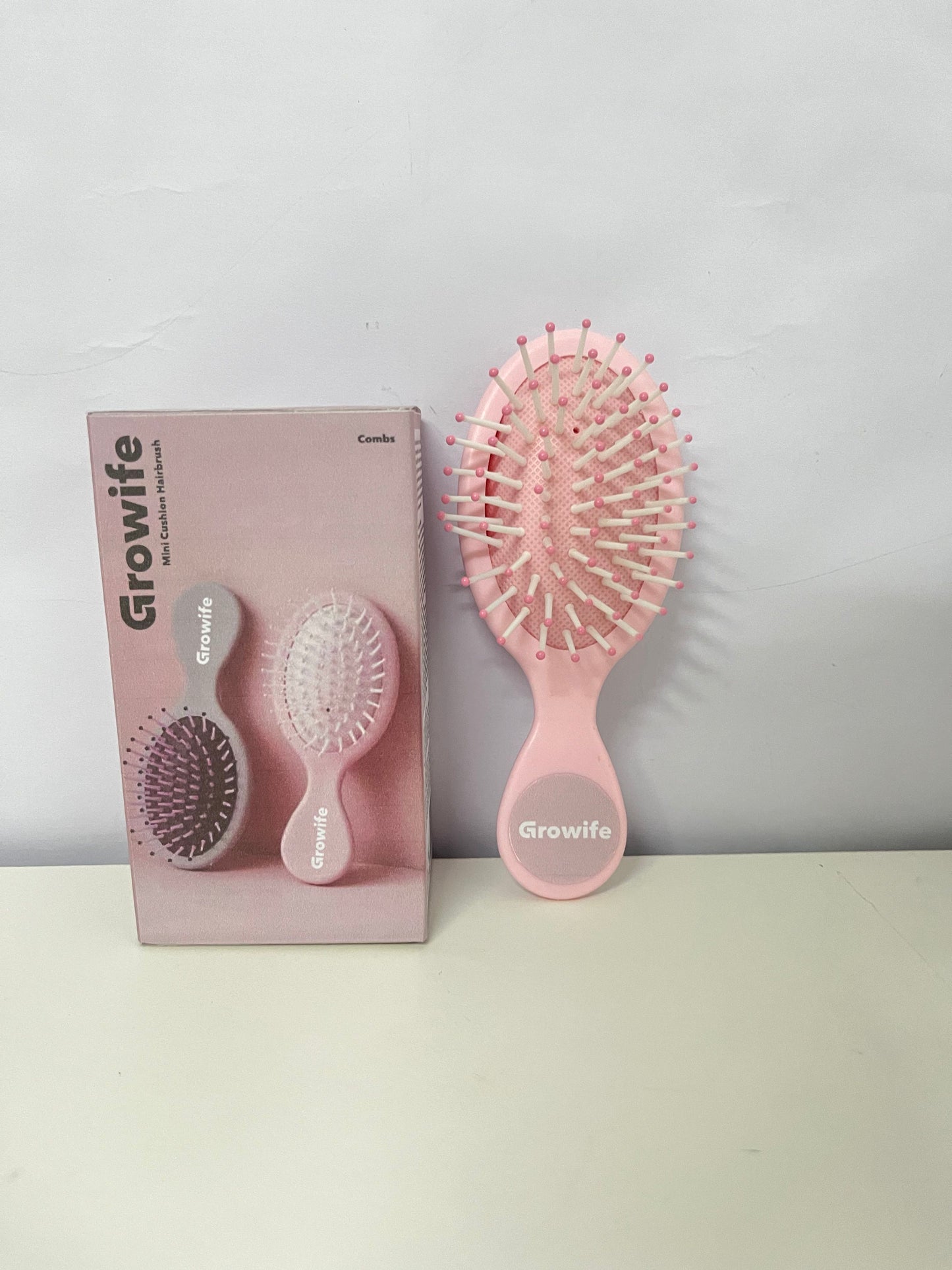 【Growife Mini Cushion Hairbrush】—— Gentle Grooming for Daily Hair Care